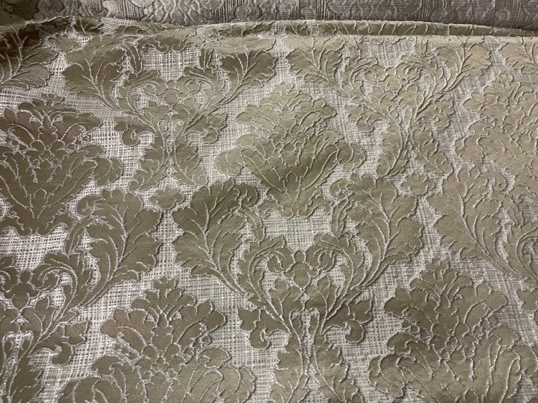 70% OFF Bargain! Silk blend Damask Fabric with metallic silver